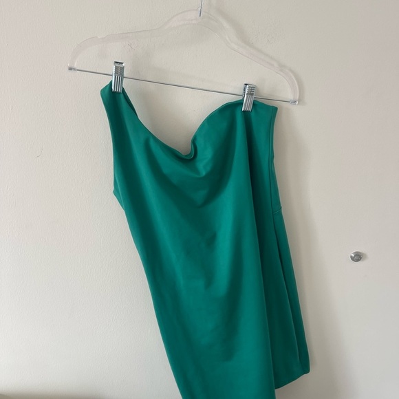 Girlfriend Collective Teal One Shoulder Tennis Dress - Picture 5 of 7